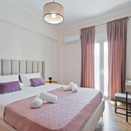 Georginas In Center * Chania (Crete)