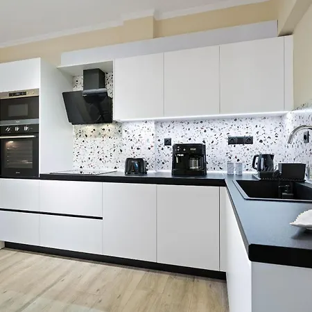 Georginas In Center Apartment